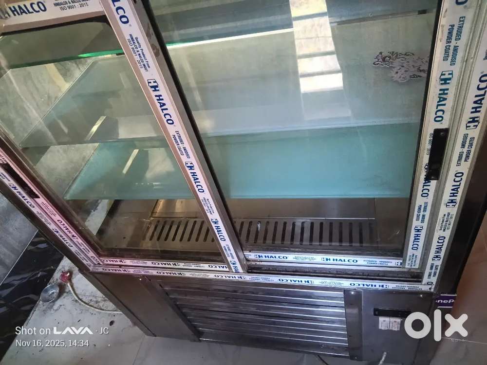 Refrigerated Display Cabinet