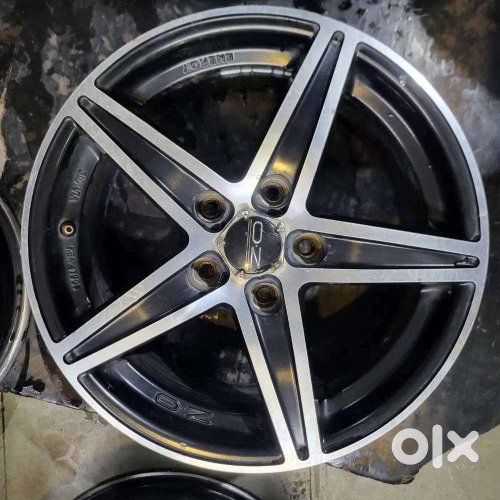 I want to sell MERCEDES OZ ORIGINAL ALLOY WHEELS 16 INCH.
