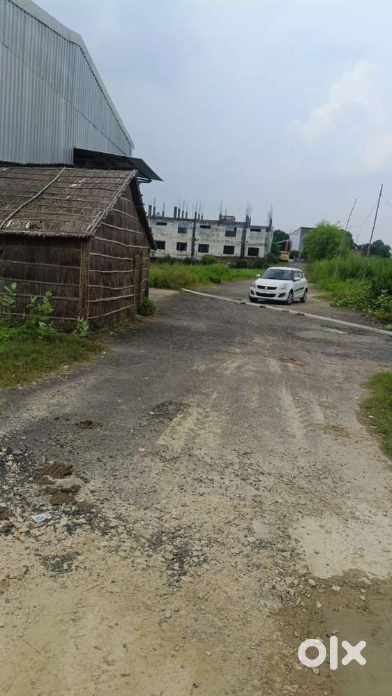 Naini rewa road par gated society mein free hold plots