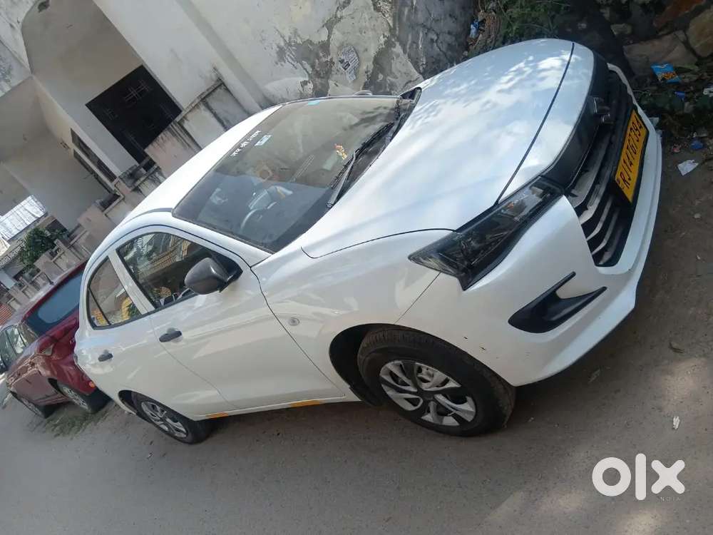 Dzire taxi ke liye driver ki avsyta h