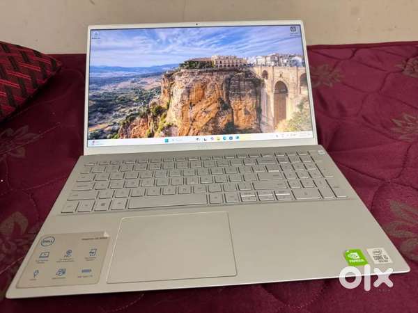 Dell Inspiron 5500 series in excellent condition