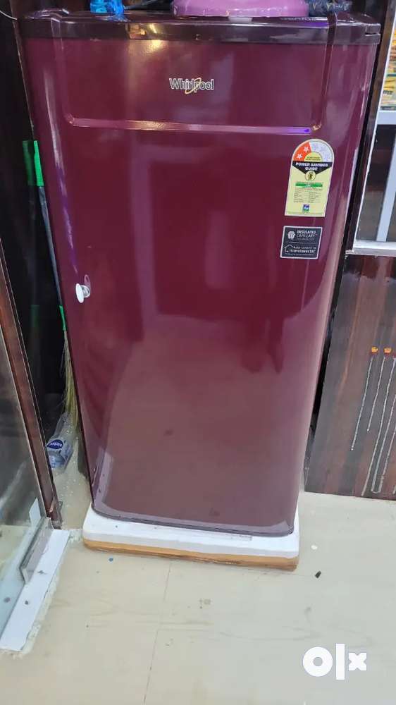 10 months Old Whirlpool Fridge ( 185 lt ) Fully New Condition