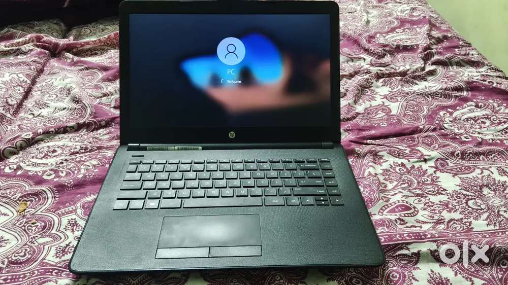 HP laptop black