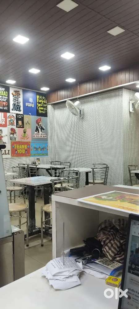 1 ut boy  & girl  2 Helper , 1 tandoor chef