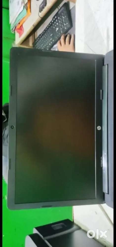 Hp I3 7th generation SSD CARD(4/256) Charger+mouse battery backup 3h