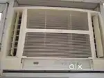 Almost new window AC Hitachi