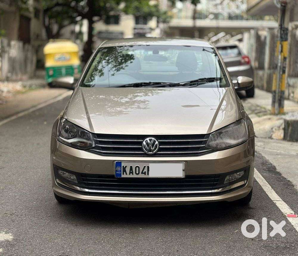 Volkswagen Vento 1.2 TSI Highline AT, 2016, Petrol