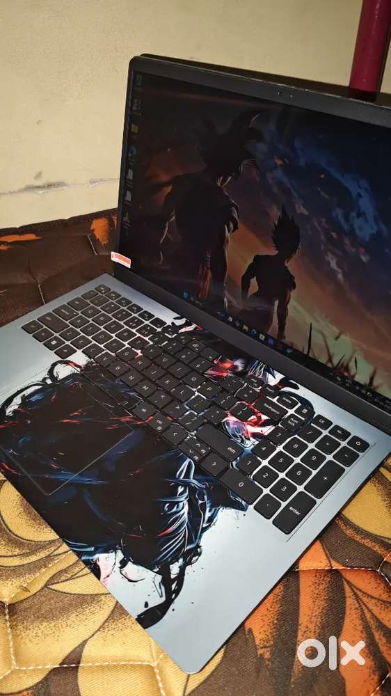 4 months used laptop no scratch laptop