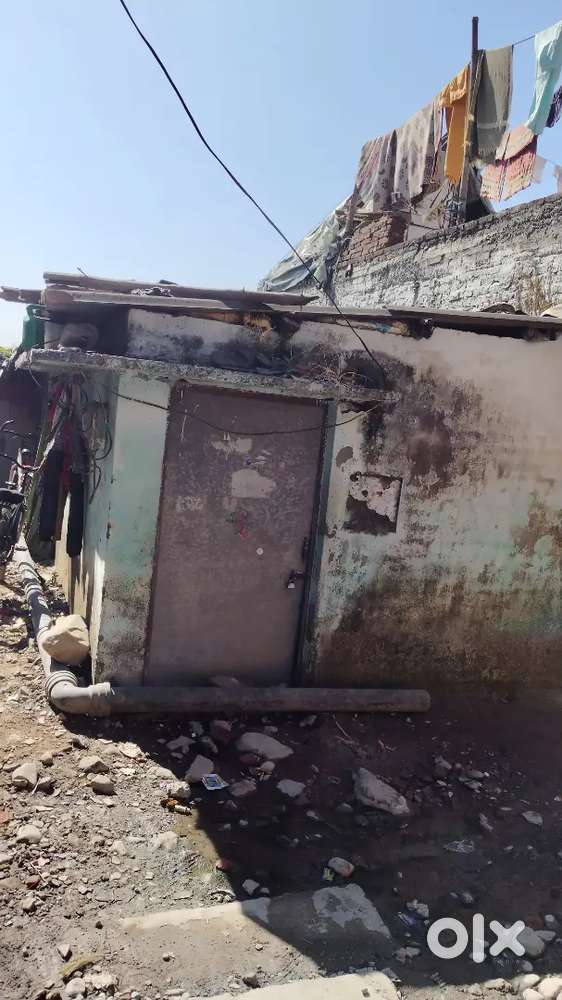 Old building perfact for smal fmly