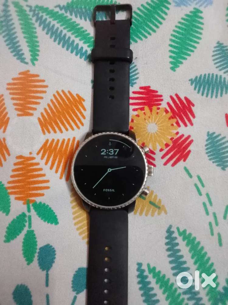 FOSSIL SMART WATCH