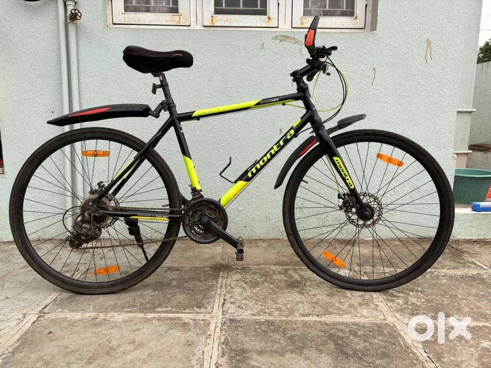 Montra Downtown Hybrid.