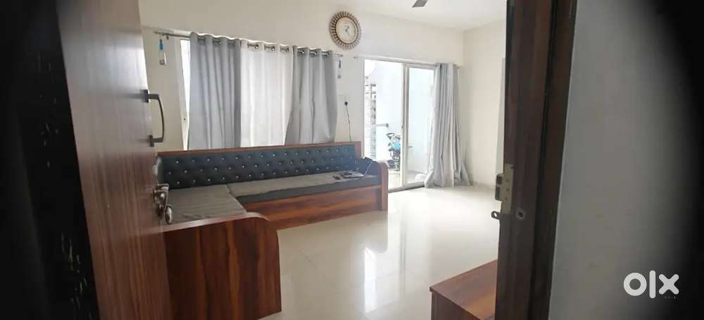 2 BHK flat Semi furnished flat is on rent