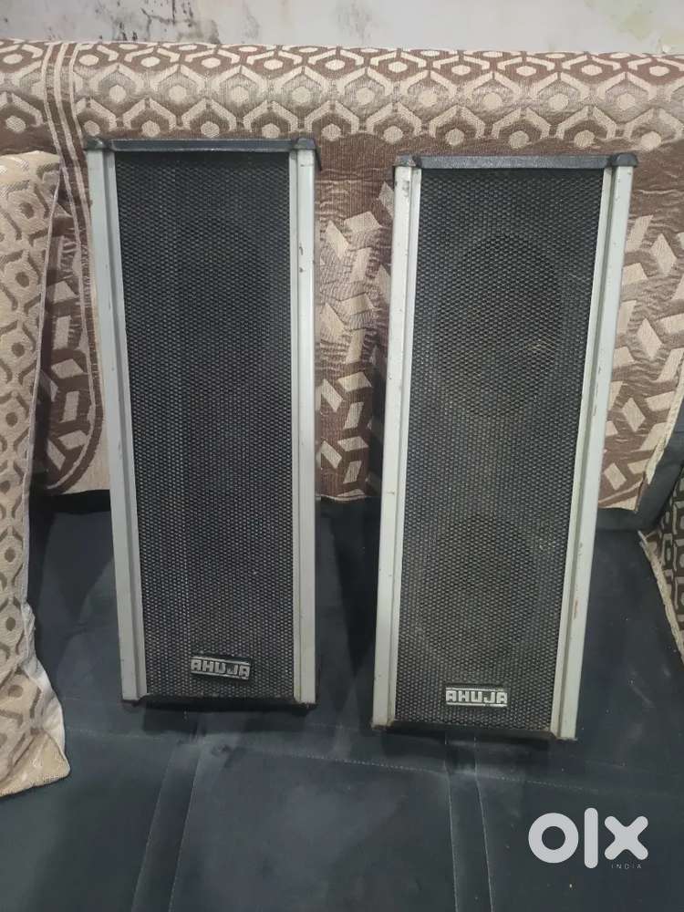 Ahuja
 SCM 15 
15 watts output
(One  pair speakers )
 good working
