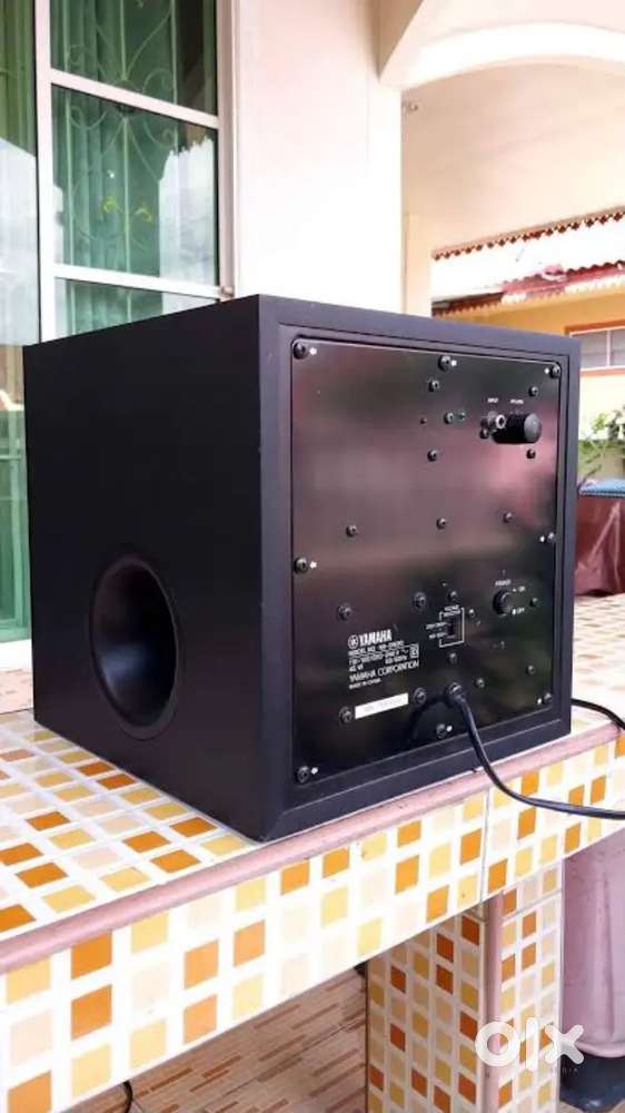YAMAHA: Imported,Powered Front Firing powerful  Subwoofer(Japan Dsgn).