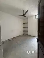 2 rooms available