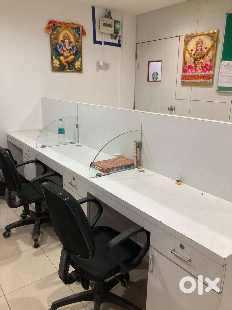 Work Station on Shared Office Space
