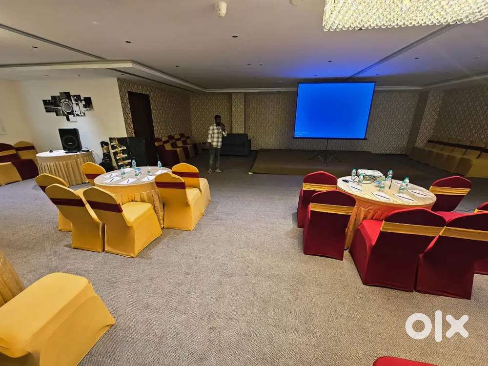 Projector screen rentals