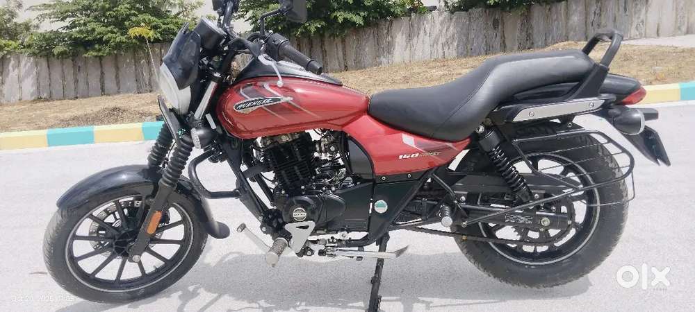 Bajaj Avenger 160 street mint condition