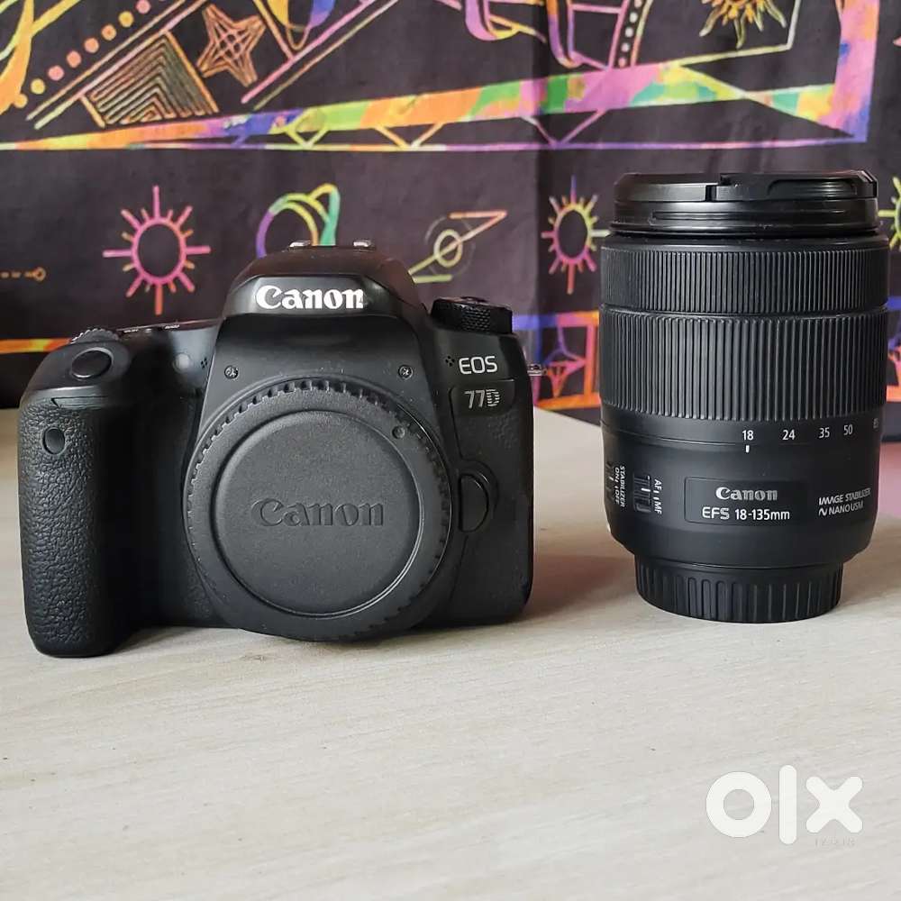 Canon EOS 77D (kit with EFS-S 18-135mm)  in Good condition