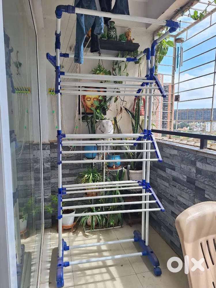 Cloth drying stand