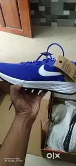 Nike Revolution 6 running shoe