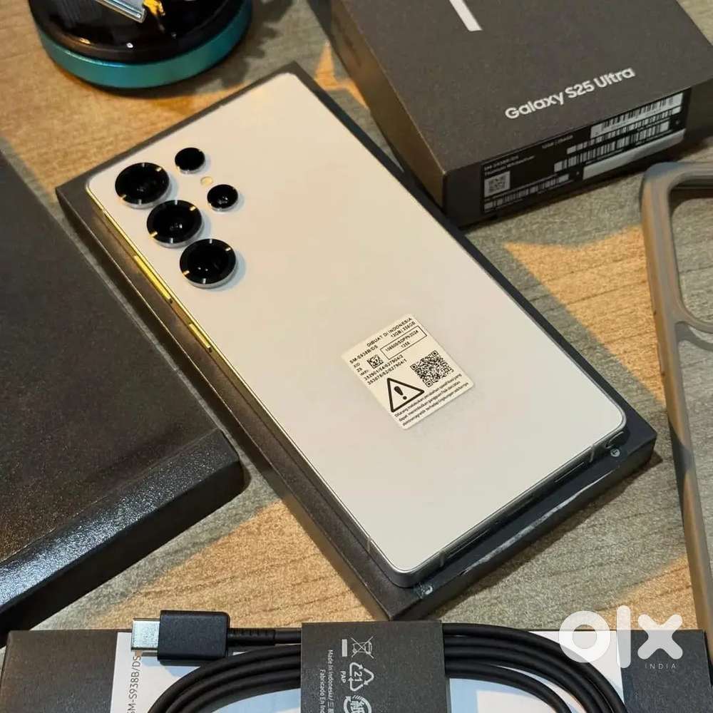 Selling my Samsung S25 Ultra with Bill, Box & Warranty