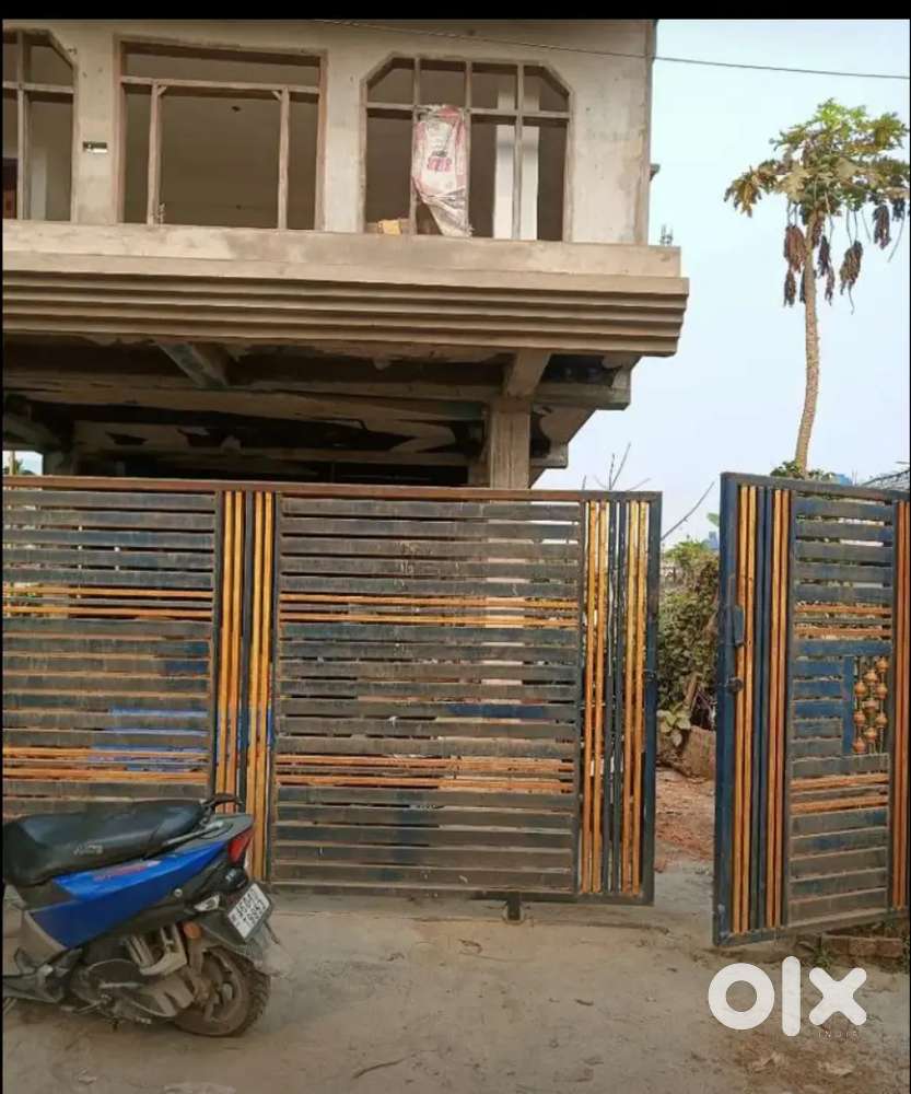 Single room with attached kitchen nd bathroom