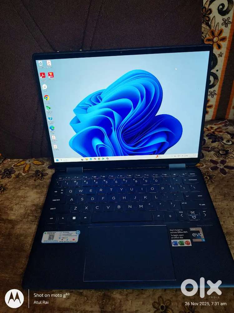 Hp Sector Laptop (touchscreen display)