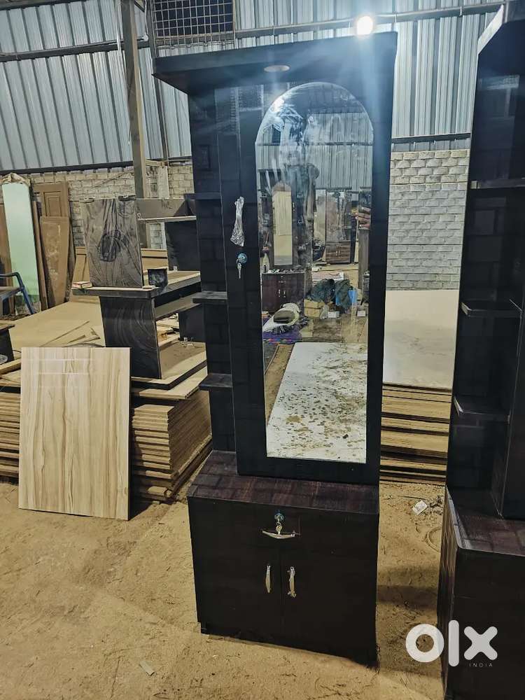 Dressing table