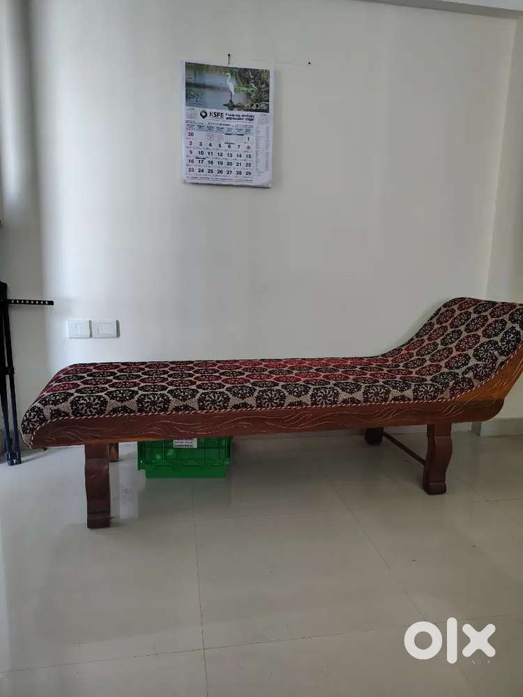 Office chair and dewan