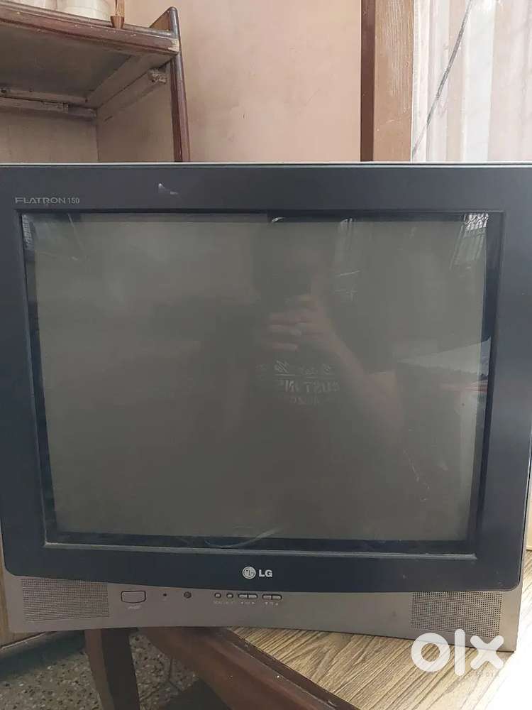 LG Flatron 150 coloured TV