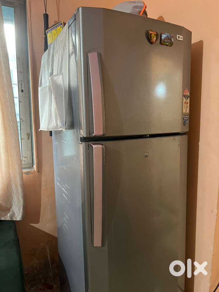 Refridgerator