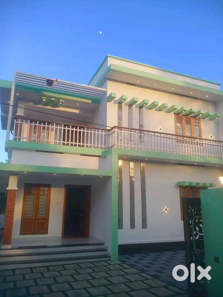 5 cent 4Bhk Mukhathala