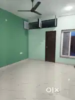 2bhk 5th floor semi furnished flat with separate car parking &lift