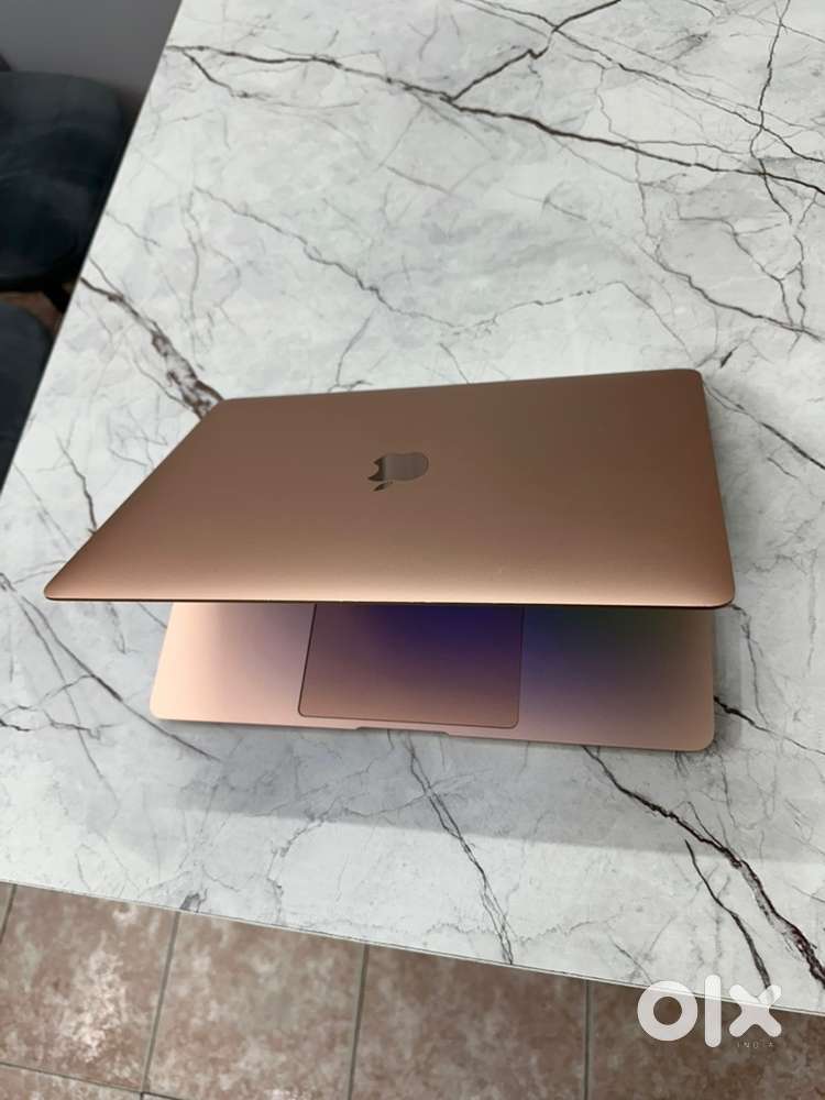 MacBook air M1, with excellent condition