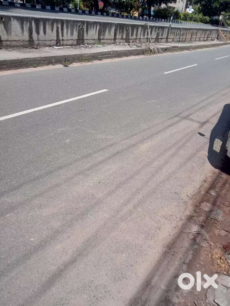 1250;sq feet land for rent