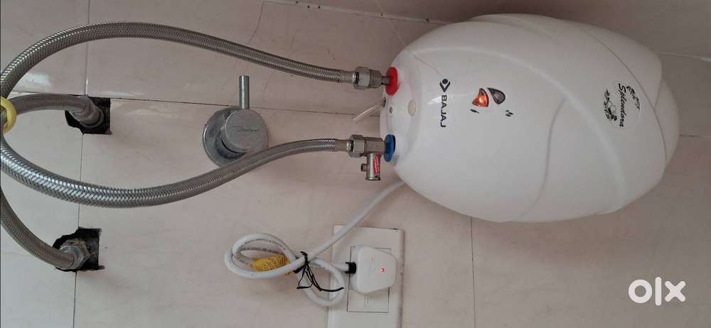 Bajaj Splendora Instant Geyser for sale