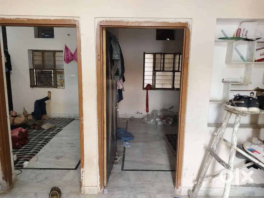 Sharing room