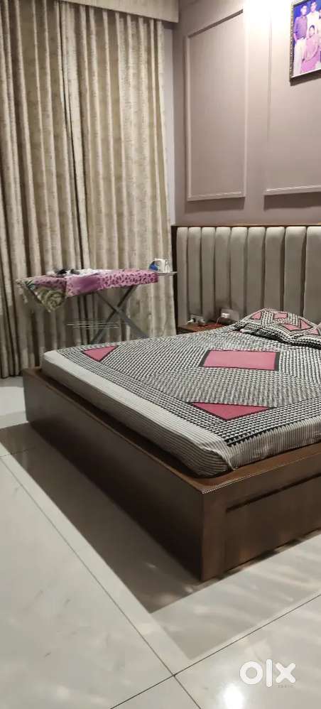 1 Bedroom set available for Girl on sharing base