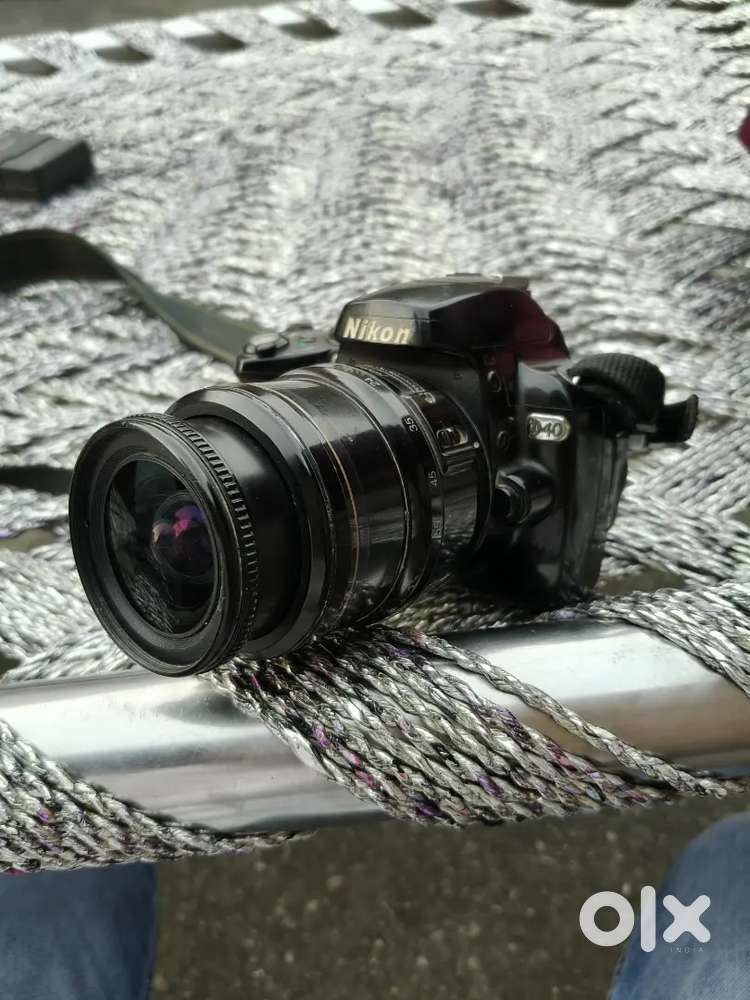 Nikon d40 camera sell in 7000rs fix price
