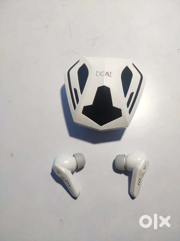 bOAt Immortal 131 Earbuds RGB