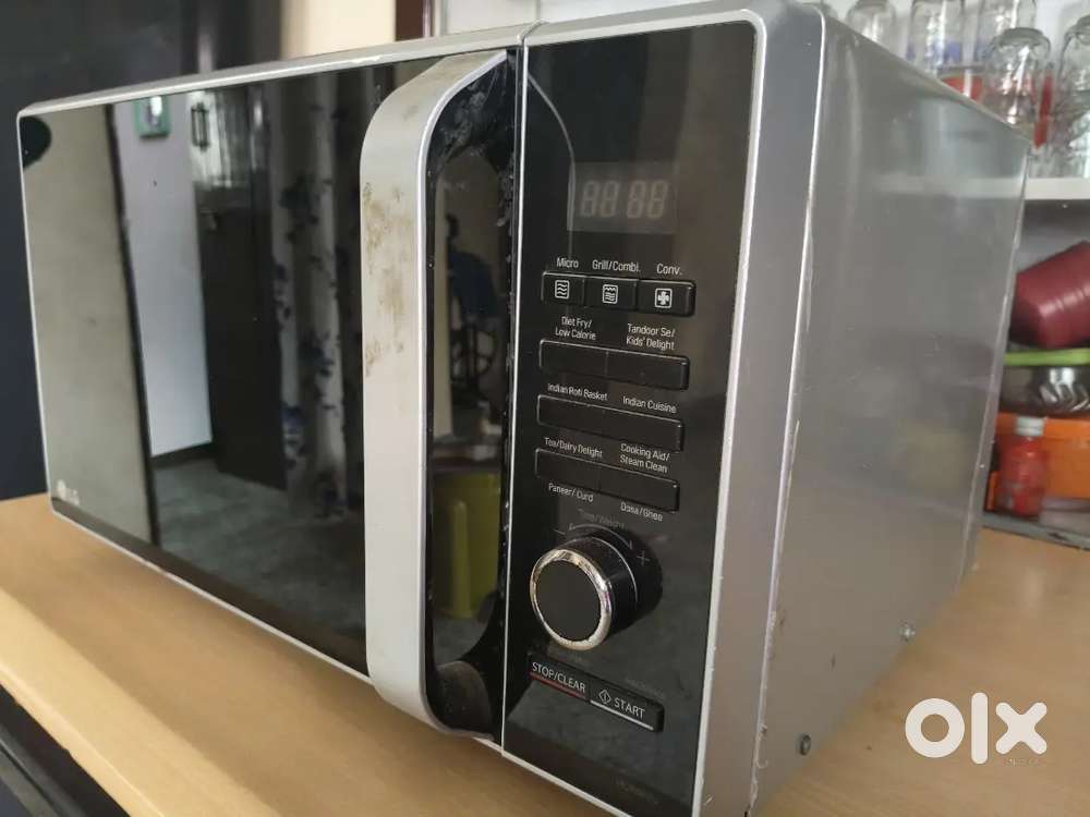 LG MICROWAVE CONVECTION OVEN