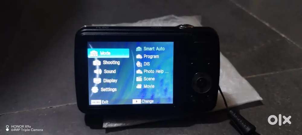 SAMSUNG-Smart Camera with SD Card Support