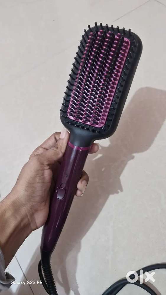 Philips Heated Straightening Brush