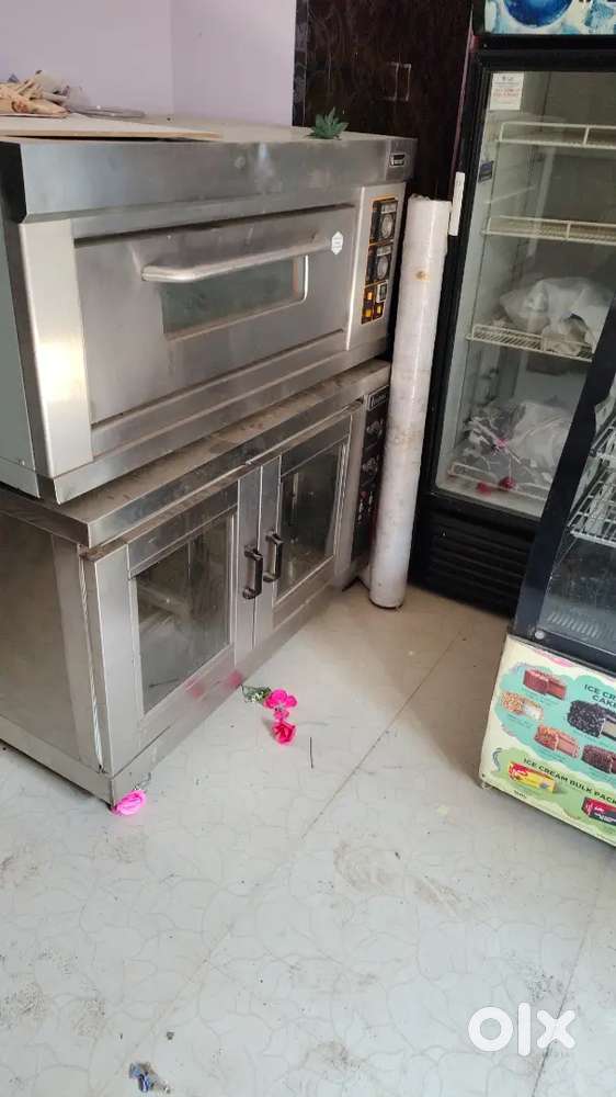 Deep fridge500Lt +cold drink fridge+cake counter