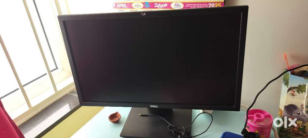 DELL 23.8 (60.47 cm) FHD Monitor 1920 x 1080