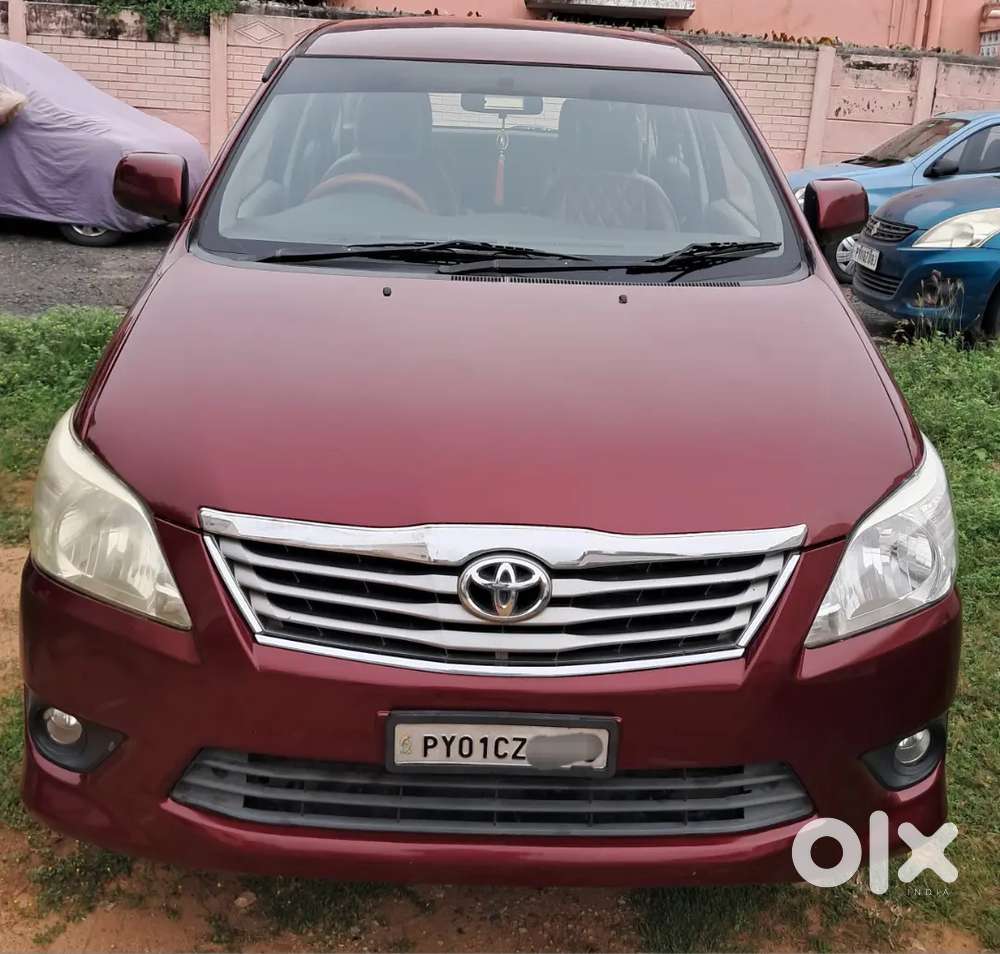Toyota Innova 2012 Diesel Well Maintained