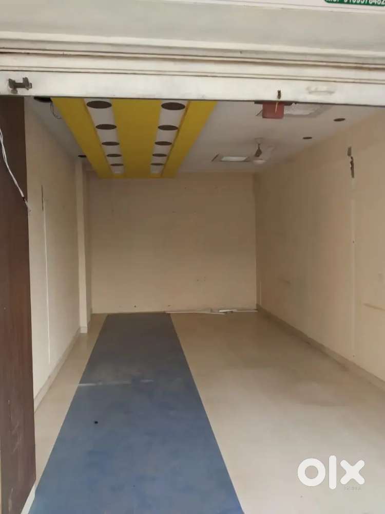 210 sqft shop civil lines road jabalpur available for rent