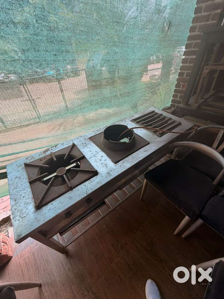 Commercial Gas Cooking Station with Burner + Wok Burner (Used)