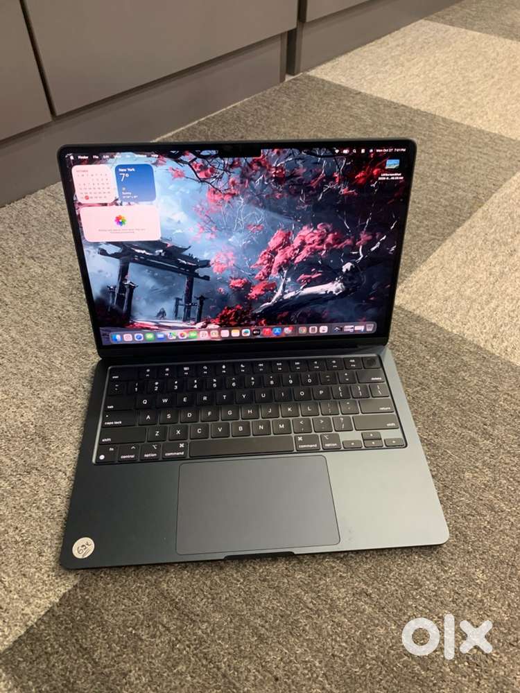 Apple MacBooK air \ 13inch \ M2-8GB-256GB \ Touch ID \ Retina \ WRNTY